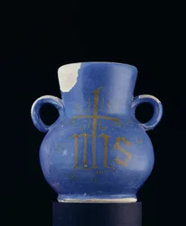 Zinnglasierte Ringvase
