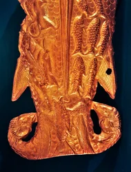 Fischschwanz aus Elektron (Detail von 389369)