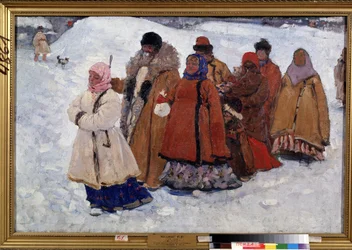 Eine Familie. Eine russische Familie, die in Mänteln im Schnee geht.