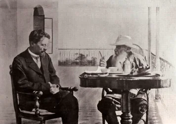 Leo Tolstoi und Anton Tschechow, russische Autoren, 1902