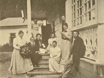 Russischer Autor Leo Tolstoi mit Familie am Geburtstag seiner Frau, Russland, 1900er Jahre