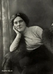 Porträt der französischen Künstlerin Suzanne Despres (1875)