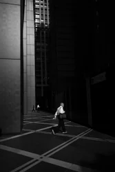 Urbaner Schritt und Schatten