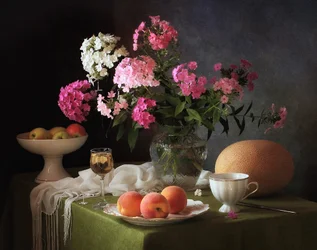 Phlox und Sommerfrüchte