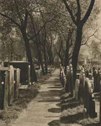 Auf dem verlassenen Friedhof der Dissenter in Bunhill Fields, ca. 1935