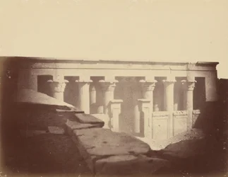 Vorderansicht des Hauptraums des Tempels von Edfu