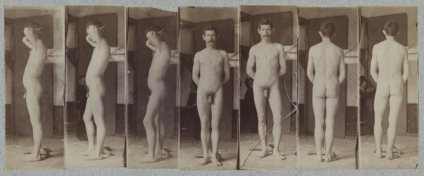 Fotografien eines stehenden männlichen Aktmodells („Joseph Smith“)