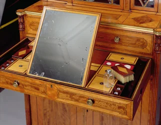 Schrank, ca. 1795 (Holz)