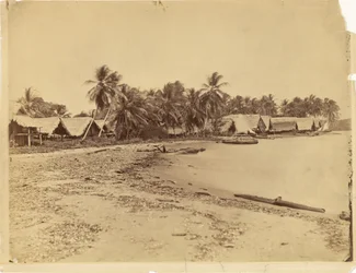 [Hütten, Palmen und Strand, Isthmus von Darién (Panama)]