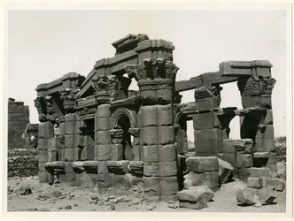 Römischer Kiosk, Naqa, Sudan, Fotografie von Ugo Monneret de Villard