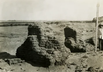 Grab in der Nekropole, Qasr Ibrim, Ägypten, Fotografie von Ugo Monneret de Villard