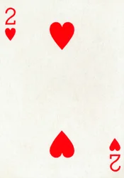2 Herzen aus einem Kartenspiel von Goodall & Son Ltd.