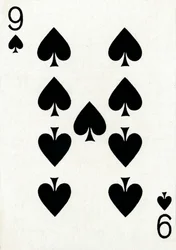 9 der Pik aus einem Kartenspiel von Goodall & Son Ltd., um 1940