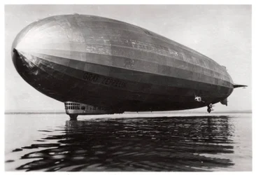 Luftschiff LZ127 Graf Zeppelin landet am Bodensee, Deutschland, 1933