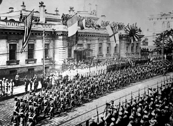 Alliierte Soldaten und Matrosen in Wladiwostok, Russland, September 1918