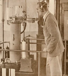 Ein Luftschiff-Wetterzentrum, 1927