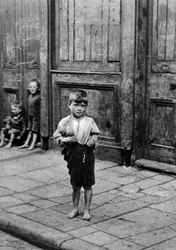 Ein Kind aus dem East End, London, 1926-1927