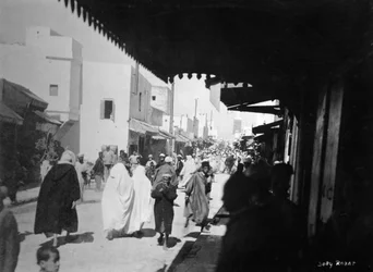 Belebte Straße, Rabat, Marokko