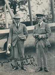 Captain John Alcock und Lieutenant Arthur Whitten Brown, britische Flieger, c1919 c1937