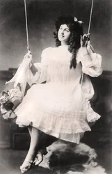 Christine Raynor, Schauspielerin, 1907