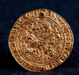 Münze Korabelnik von Zar Iwan III. Vorderseite: Blütenkreuz, 1471-1490