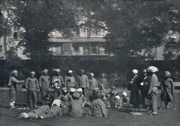 Genesende indische Soldaten spielen Quoits auf den östlichen Rasenflächen, ca. 1915