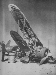 Abgestürzt auf dem Friedhof der Regia Aeronautica, 1941