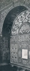 Delhi. Die Waage der Gerechtigkeit, geschnitzter Marmorschirm, durch den Petitionen empfangen wurden, um 1910