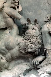 Detail vom großen Fries des Pergamonaltars, 180-159 v. Chr.
