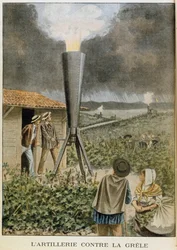 Abfeuern einer Kanone in die Wolken, um einen Hagelsturm zu verhindern