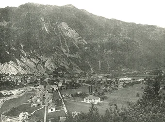 Gesamtansicht der Stadt Interlaken, Schweiz