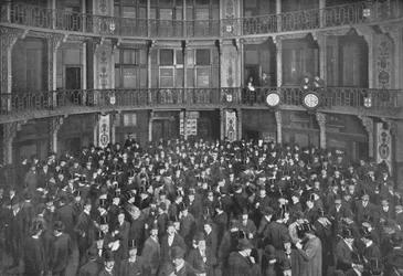 In der Coal Exchange, City of London, ca. 1903