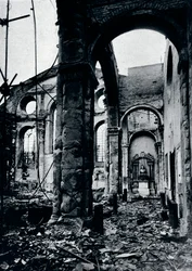 Innenraum der Kirche St. Mary Le Bow, Cheapside, ausgebrannt bei einem Luftangriff, 1941
