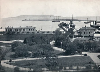 Kingstown - Gesamtansicht des Hafens