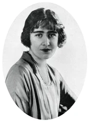 Lady Elizabeth Bowes-Lyon im Jahr 1923, 1937