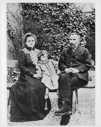 Marie und Pierre Curie, Physiker, 1904