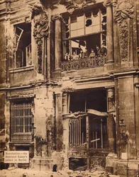 Mitglieder der Volksmarinedivision auf dem Balkon des Stadtschlosses, Dezember 1918, 1918, 193