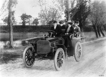Mercedes 35 PS Automobil, 1901