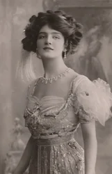 Miss Lily Elsie, 1886-1962, Die lustige Witwe, ca. 1930