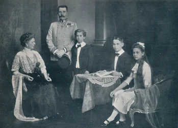 Ermordeter Erzherzog Franz Ferdinand mit seiner Frau und Kindern