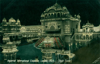 Nachtszene auf der Imperial International Exhibition, White City, London, 1909