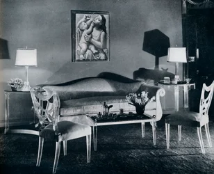 Plexiglasmöbel in einem Interieur der 1940er Jahre, 1941
