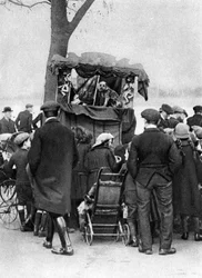 Punch-und-Judy-Show in Putney, London, 1926-1927