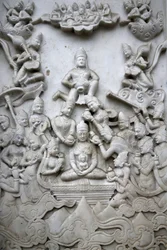 Reliefs außerhalb des Leicester Jain Tempels. Vereinigtes Königreich