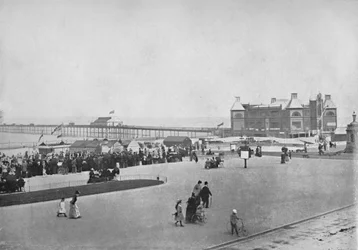Rhyl - Die Esplanade, 1895