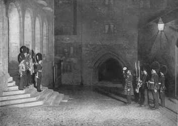 Begrüßung der Königsschlüssel im Tower of London, um 1903