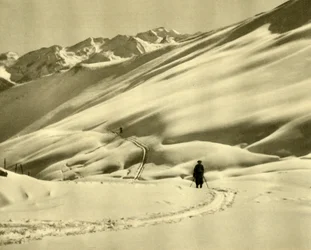 Skifahren an der Oberen Schlossalm, nahe Bad Hofgastein, Österreich, um 1935