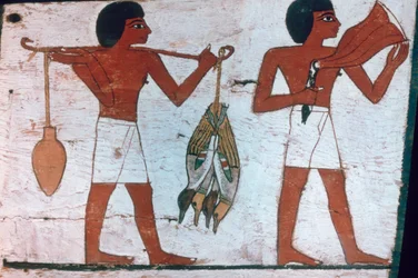 Sklaven tragen Opfergaben zu Osiris, Sarkophag der Dame von Madja, 18. Dynastie