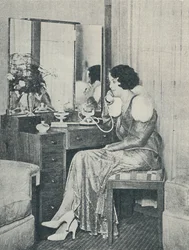 Telefonieren zum Ufer aus der Mitte des Ozeans, 1936