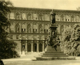 Die Akademie der bildenden Künste und Schiller-Denkmal, Wien, Österreich, ca. 1935